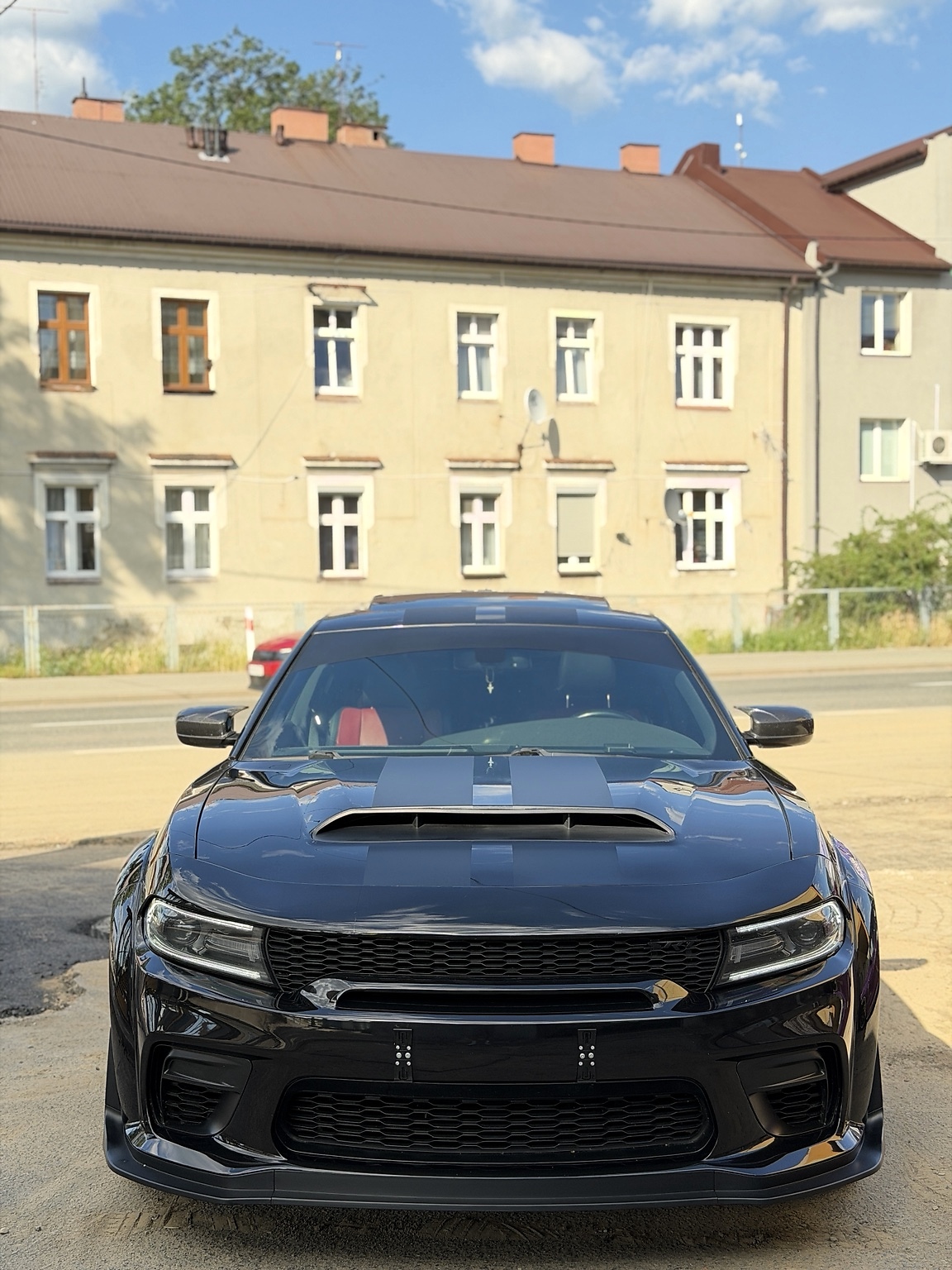 Dodge Charger SRT od przodu